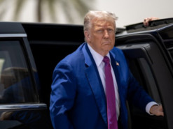 Трамп анонсував перемовини з Китаєм щодо угоди про TikTok