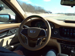 GM розробляє свою систему автопілота, щоб конкурувати з Tesla