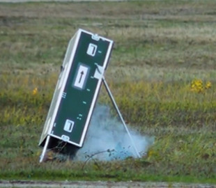 Rheinmetall представив новий дрон-камікадзе FV-014. Він може літати на 100 км і пробивати 600 мм броні