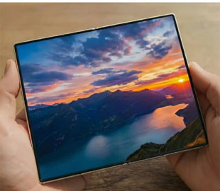 Розкрито подробиці про складаний смартфон Samsung із широким екраном