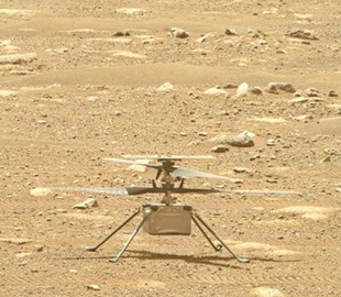 Марсоход Perseverance показал запыленную панель и лопасти вертолета