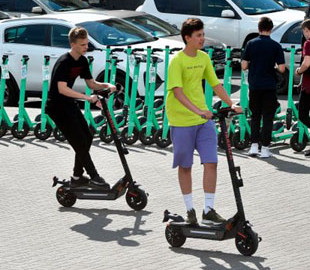 Какой альтернативный транспорт выбирают украинцы из-за дефицита бензина 