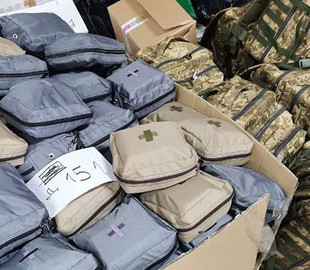 В Україні засудили чоловіка, який вкрав з «Нової пошти» тактичний рюкзак парамедика та 17 аптечок