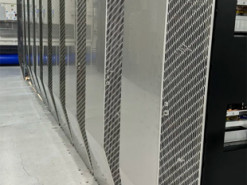 Ілон Маск показав суперкомп’ютер Dojo від Tesla: що про нього відомо