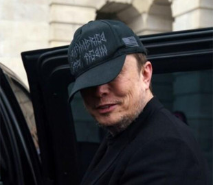 Tesla подешевшала на $80 млрд після заяви Маска про створення партії