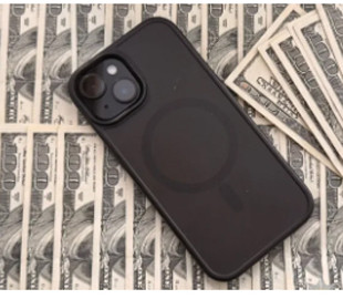 Тернополянка втратила близько 100 тисяч гривень через фейковий подарунок з-за кордону