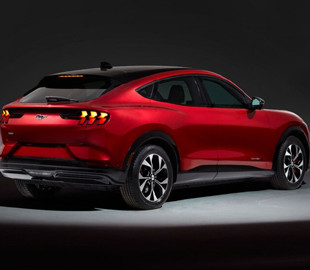 Ford Mustang Mach-E: усі особливості нового електрокару