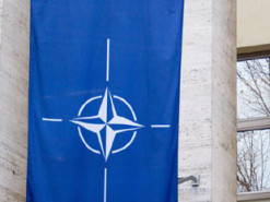 Роботи і дрони: НАТО хоче створити вздовж кордону з РФ безпілотну зону оборони