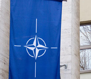 Роботи і дрони: НАТО хоче створити вздовж кордону з РФ безпілотну зону оборони