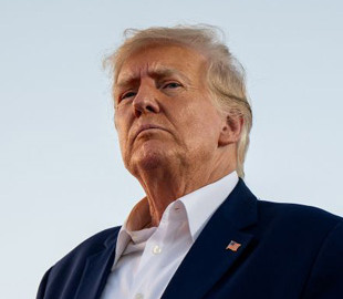 ФБР зламало телефон нападника на Трампа: що стало відомо