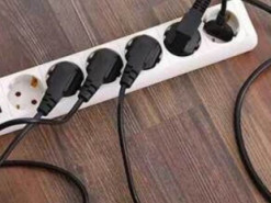 7 приладів, які не можна підключати до подовжувача