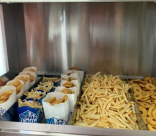 Робот-повар Flippy научился готовить 19 блюд и официально поступил в продажу