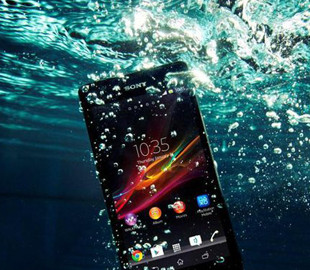 Як відновити смартфон, якщо він впав у воду та намок