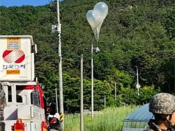 Поставили рекорд: із КНДР до Південної Кореї відправили 500 сміттєвих куль за добу