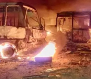 "Росія – країна-терорист": мережу вразило фото дітей, які молилися під час ракетних ударів по Дніпру