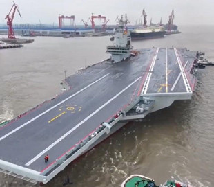 Найновіший китайський авіаносець виявився значно слабшим за старі американські, - CNN