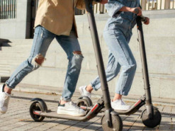 Чоловік накрав акумуляторів з електросамокатів на понад 40 000 гривень