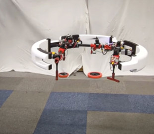 Японці створили круглий дрон, який може не лише літати, а й котитися