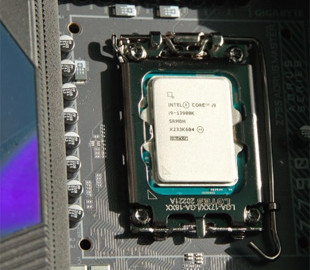 Intel і виробники материнських плат не погодили, як стабілізувати процесор i9