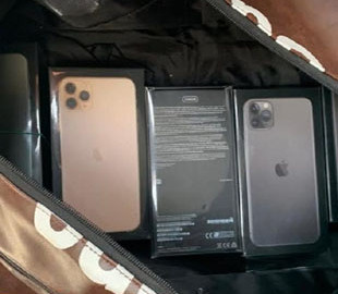 Закарпатські прикордонники вилучили 19 нових телефонів iPhone