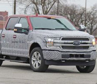 Электрический Ford F-150 сняли на видео во время снежного дрифта