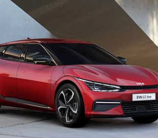 Электромобили почти сравнялись по цене с обычными машинами