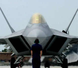 Від старих F-16 до новітніх F-22: в США хочуть списати 250 літаків у 2025 році