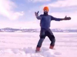 Канадець відсвяткував вакцинацію від Covid-19: танець на замерзлому озері, який став вірусним