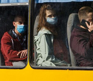 Їхав у маршрутці без сертифіката: на Рівненщині суд оштрафував чоловіка