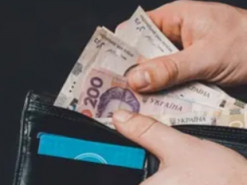 Після початку війни українці стали менше економити: на що не шкодують грошей