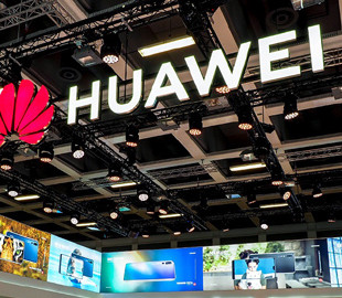 Huawei вдвічі скоротила співпрацю з персоналом у Росії