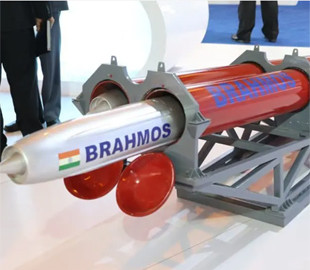 Розкриті технічні характеристики індійської надзвукової крилатої ракети BrahMos
