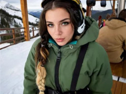 Заробляє 20 тисяч доларів на місяць: створена комп'ютером дівчина підкорює модельний світ