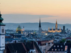 Менше пільг та більше обов'язків: 8 країн змінили правила перебування українців