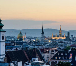 Менше пільг та більше обов'язків: 8 країн змінили правила перебування українців