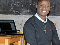 Кениец получил премию в миллион долларов как лучший учитель мира