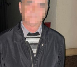 У Вінниці раптово затримали шахрая, якого розшукували десять років