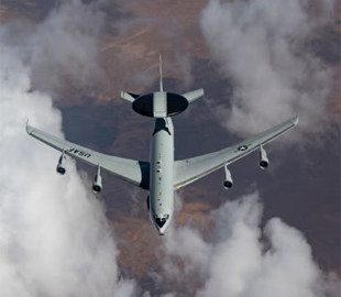 Розкриті технічні характеристики американського літака радіолокаційного виявлення E-3 Sentry