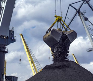 Китай закупив рекордний обсяг російського вугілля з великими знижками після ембарго ЄС