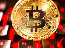 Дональд Трамп хотел перекрыть биткоину кислород еще в 2018 году