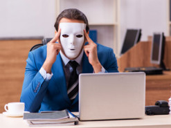 Критикували допомогу Україні, прикидаючись родичами військових США: Facebook видалив чергову мережу китайських ботів