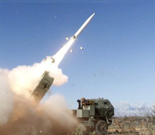 Летить більше 400 км: США успішно випробували ракету Precision Strike, яка замінить ATACMS