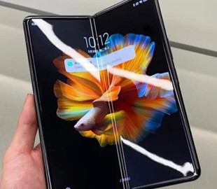 Топ-10 найбільших смартфонів у світі