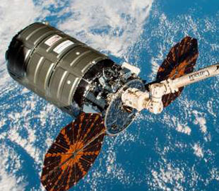 Американский грузовой корабль Cygnus впервые скорректировал орбиту МКС