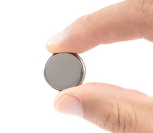 У Китаї створили батарею, яка може працювати до 50 років