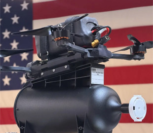 Американські розробники представили новий FPV-дрон Archer Fiber, що працює на оптоволокні