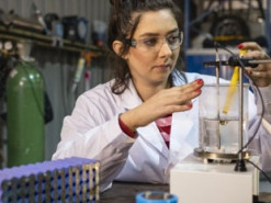 Fujitsu жорстко протестувала нікель-цинкові батареї: вони вдвічі кращі за конкурентів