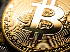 Bitcoin оновив максимум вище $107 000