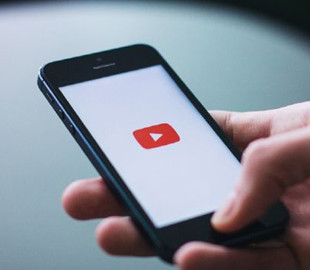 Лазівка завжди знайдеться: чому блокування YouTube у Росії — це бій із вітряками, пояснили експерти