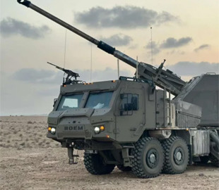 Ізраїльська САУ ROEM першою в світі може вести автоматичний вогонь і має дальність стрільби 80 км